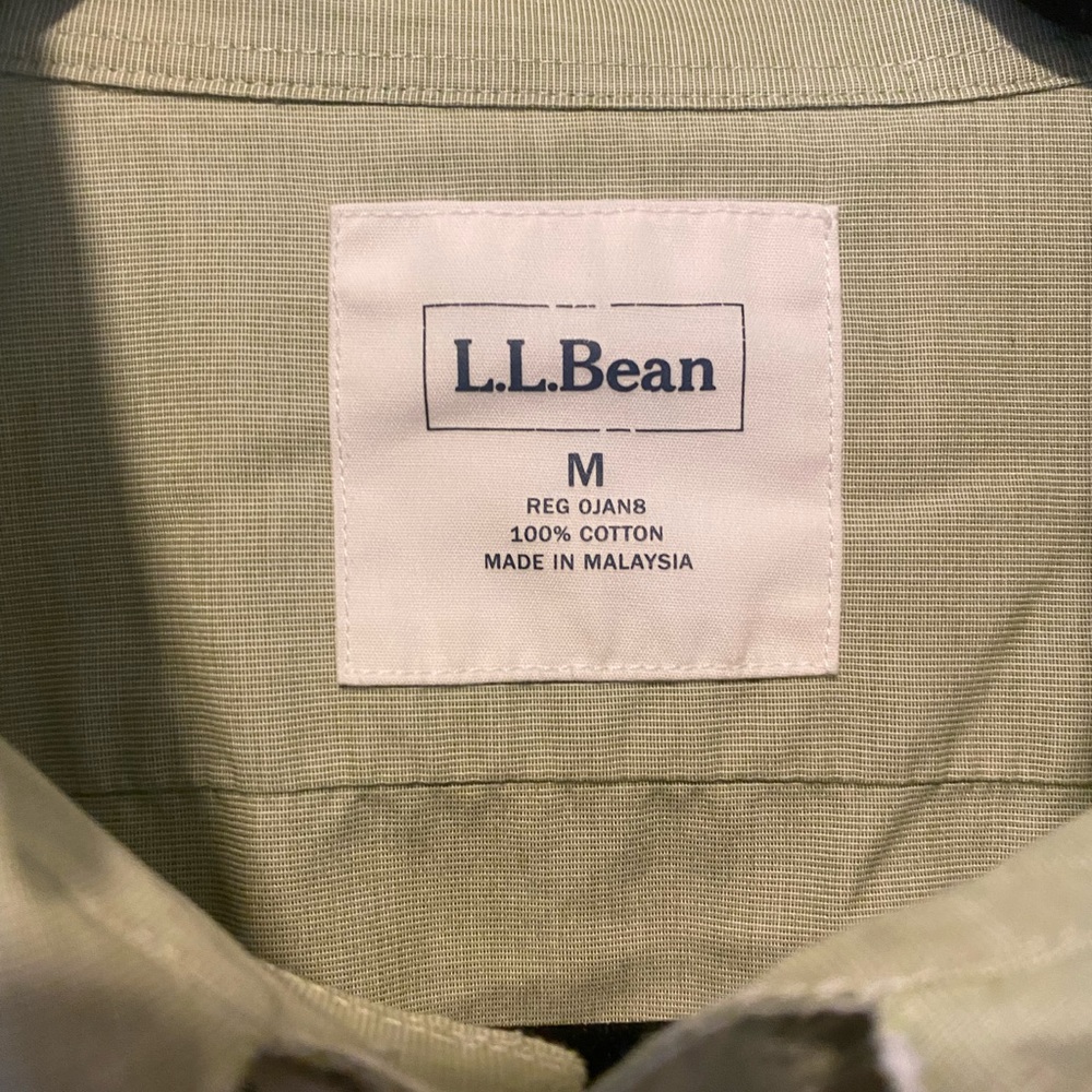 L.L. Bean Men’s Long Sleeve Shirt Medium - Solid - Picture 4 of 4